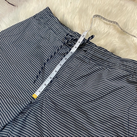 [Amazon Essentials] Striped Shorts - Picture 7 of 9